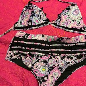 Woman’s  XL High waisted bikini.
